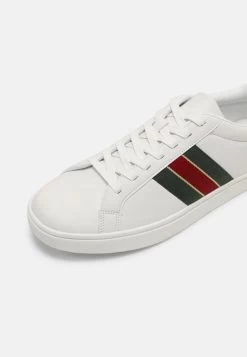 Pier One Un Tarif Préférentiel UNISEX – Baskets Basses Sneakers Rond Homme 11 Pier One Un Tarif Préférentiel UNISEX – Baskets Basses Sneakers Rond Homme -Pier One Boutique fc8520cb4a4943c1824980e3a038b36f