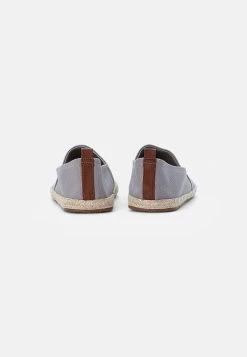 Pier One Meilleure Qualité RENA ESPADRILLE UNISEX – Espadrilles Chaussures Basses Rond -Pier One Boutique fe23b761b30844ac92e7eccfef327beb